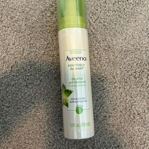 Discontinued!! Aveeno positively radiant micellar gel, cleanser makeup remover